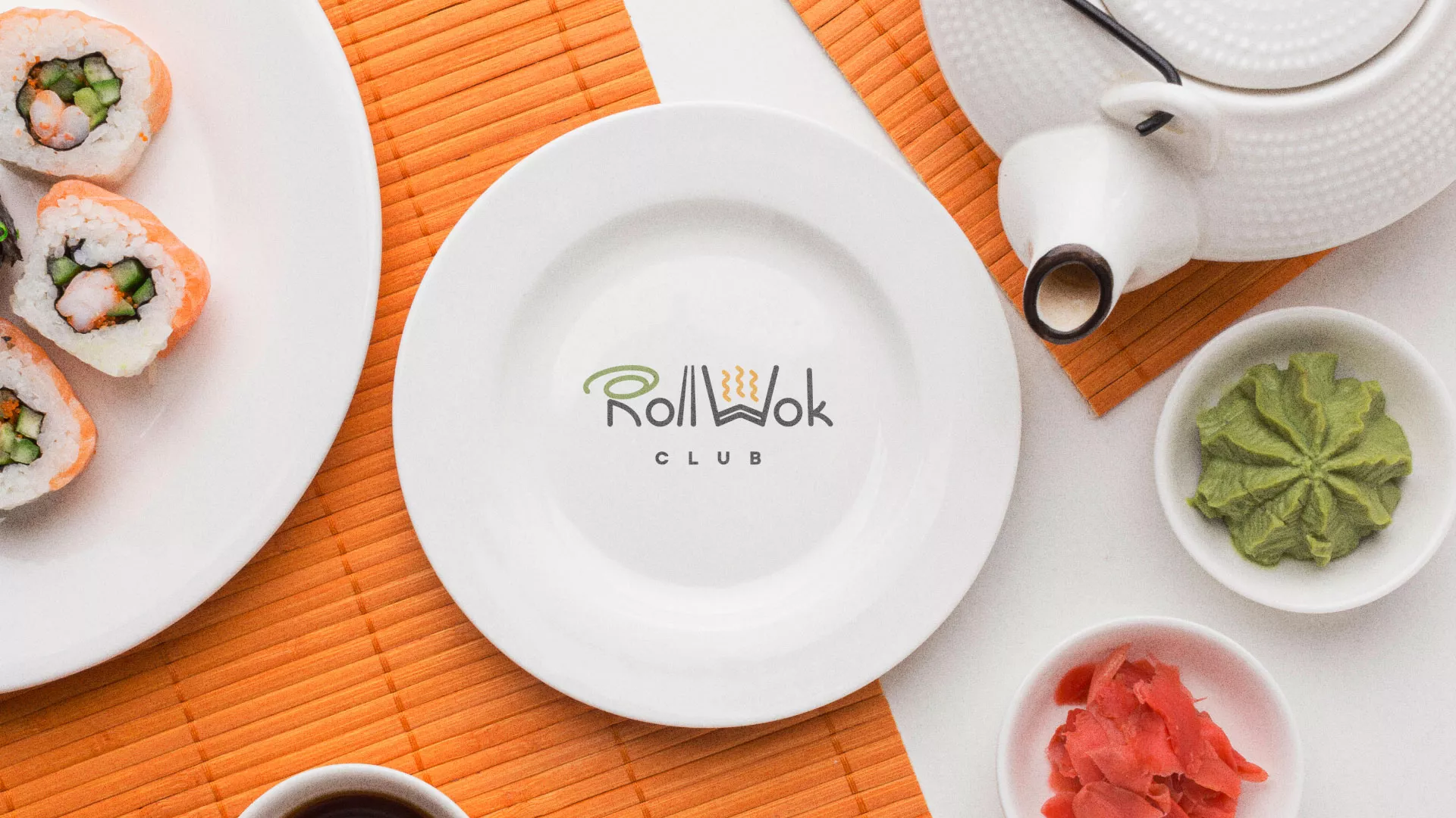 Разработка логотипа и фирменного стиля суши-бара «Roll Wok Club» в Дедовске